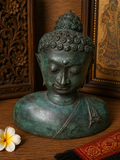 Buste de Bouddha thaïlandais en bronze – Patine verte ancienne - Art Asiatique du XXe Siècle - 28cm.