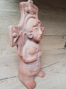 Statuette féminine en terre cuite – Style Jalisco, Mexique – Art précolombien – 34 cm