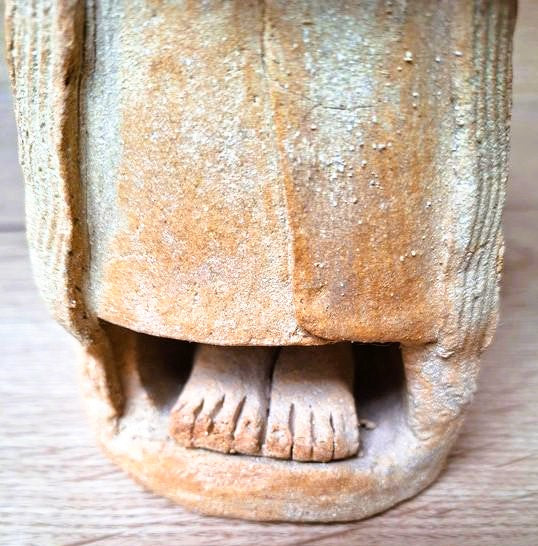 Statuette de Gudéa au Vase Jaillissant - Prince de Lagash | Sculpture Sumérienne en Argile | Art de la Mésopotamie Antique - 26cm